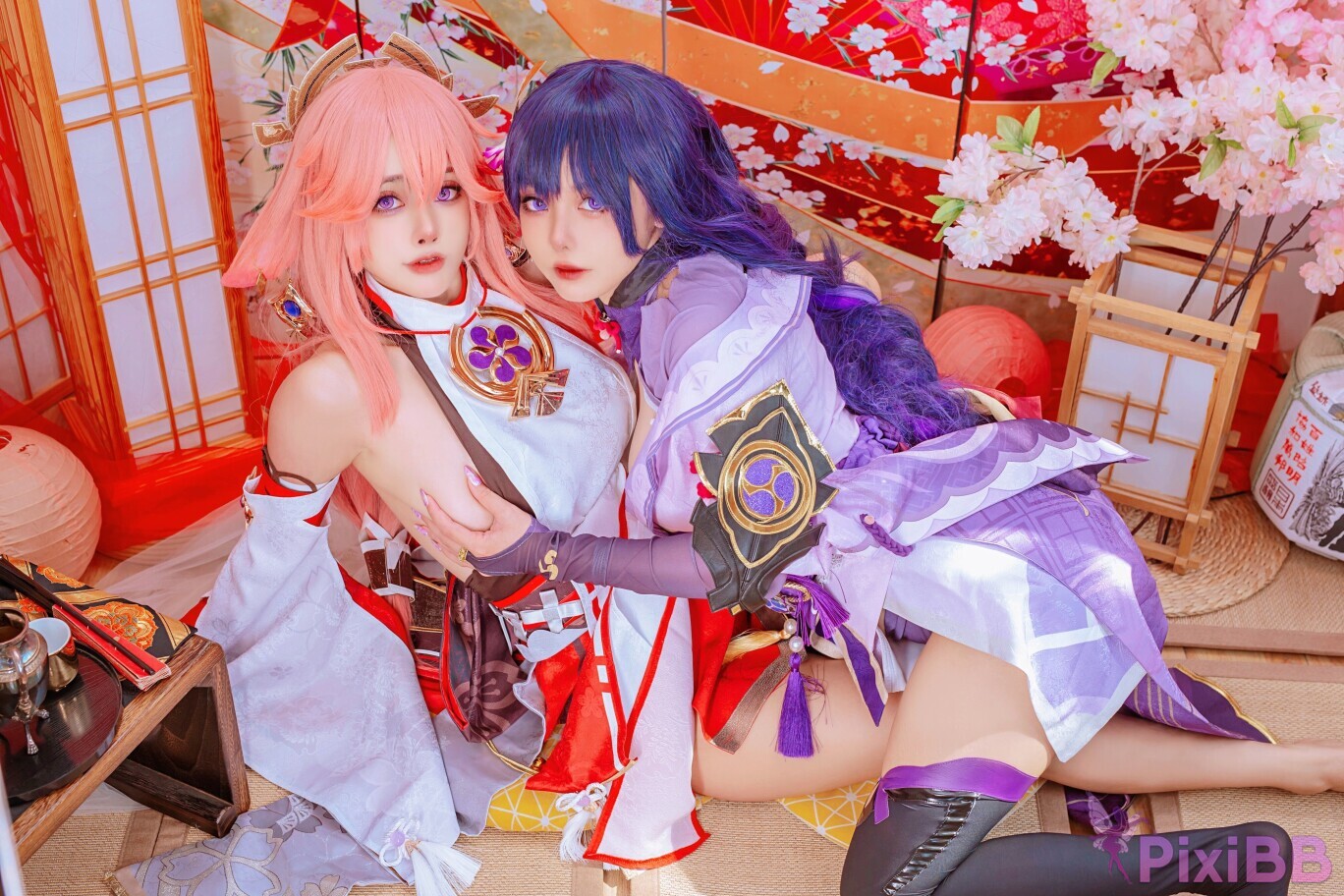 Coser-Byoru-Yae-Miko-x-Raiden-Shogun-PixiBB.COM-003