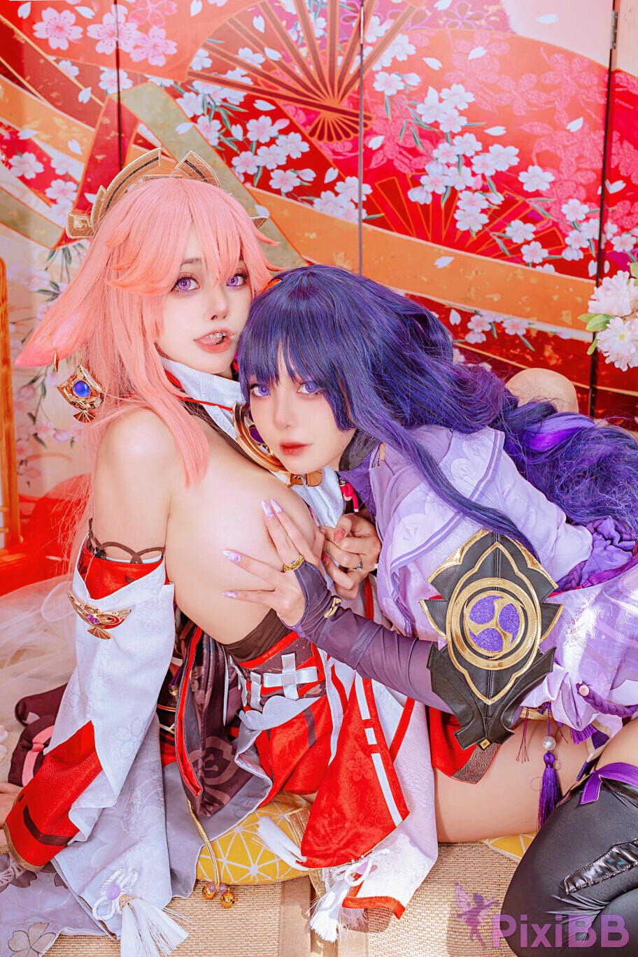 Coser-Byoru-Yae-Miko-x-Raiden-Shogun-PixiBB.COM-005