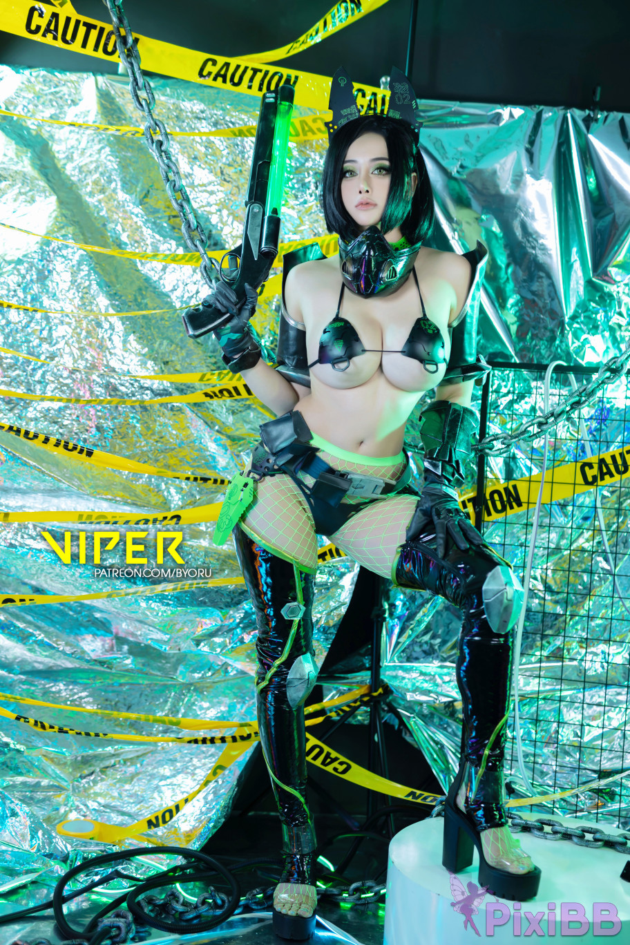 Coser Byoru Viper Valorant PixiBB.COM 009