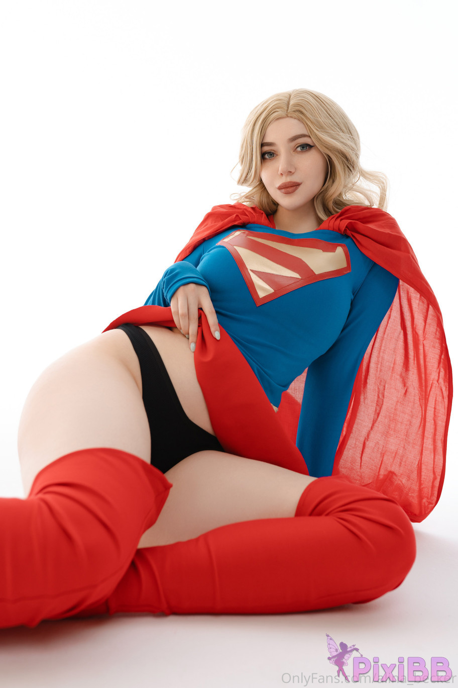 Alina Becker Supergirl Superman PixiBB.COM 011