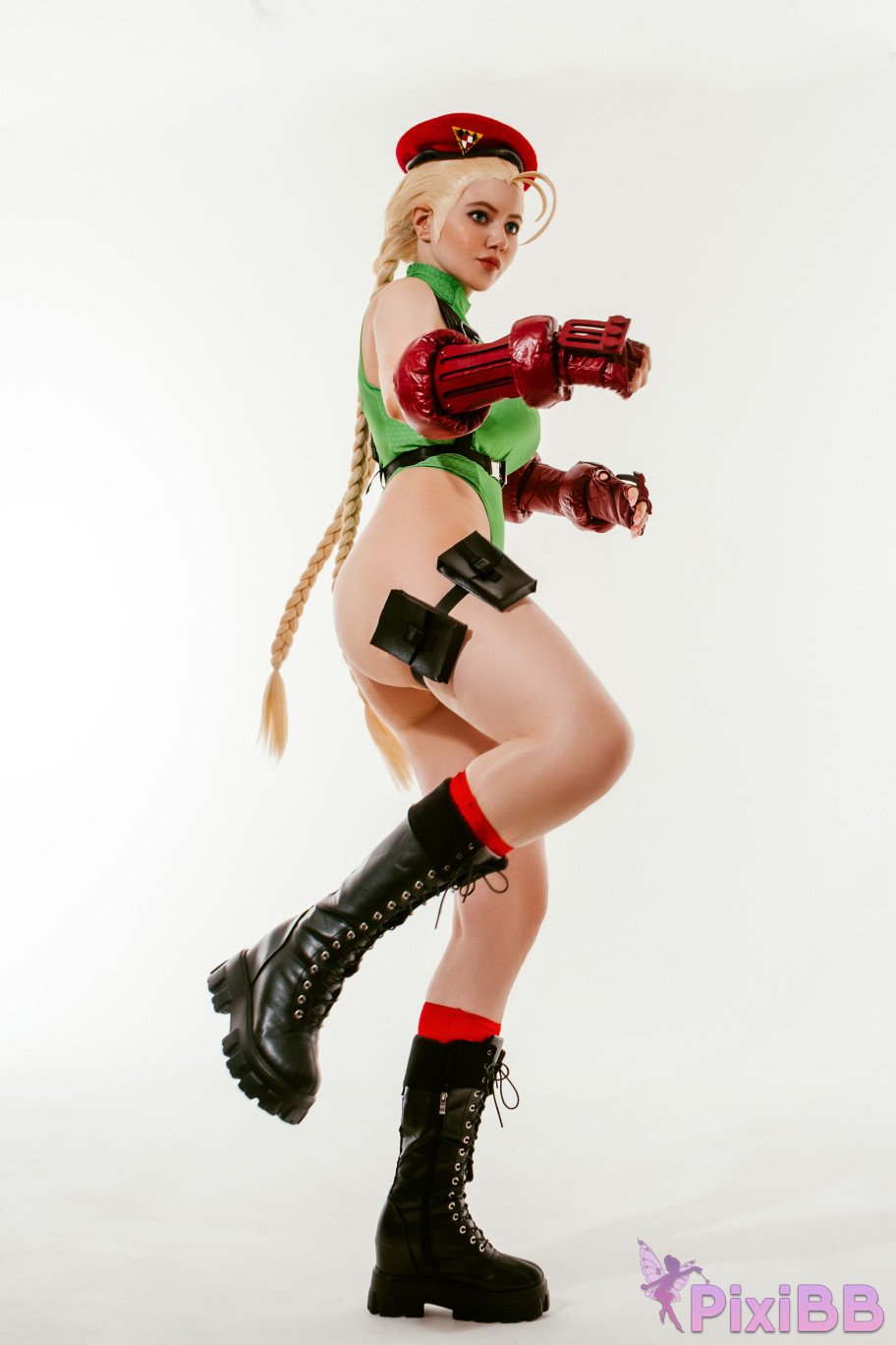 Alina Becker Cammy Street Fighter PixiBB.COM 022