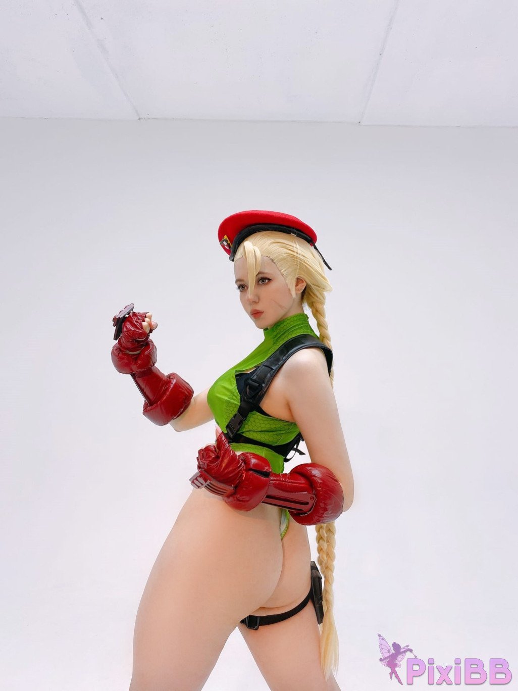 Alina Becker Cammy Street Fighter PixiBB.COM 062