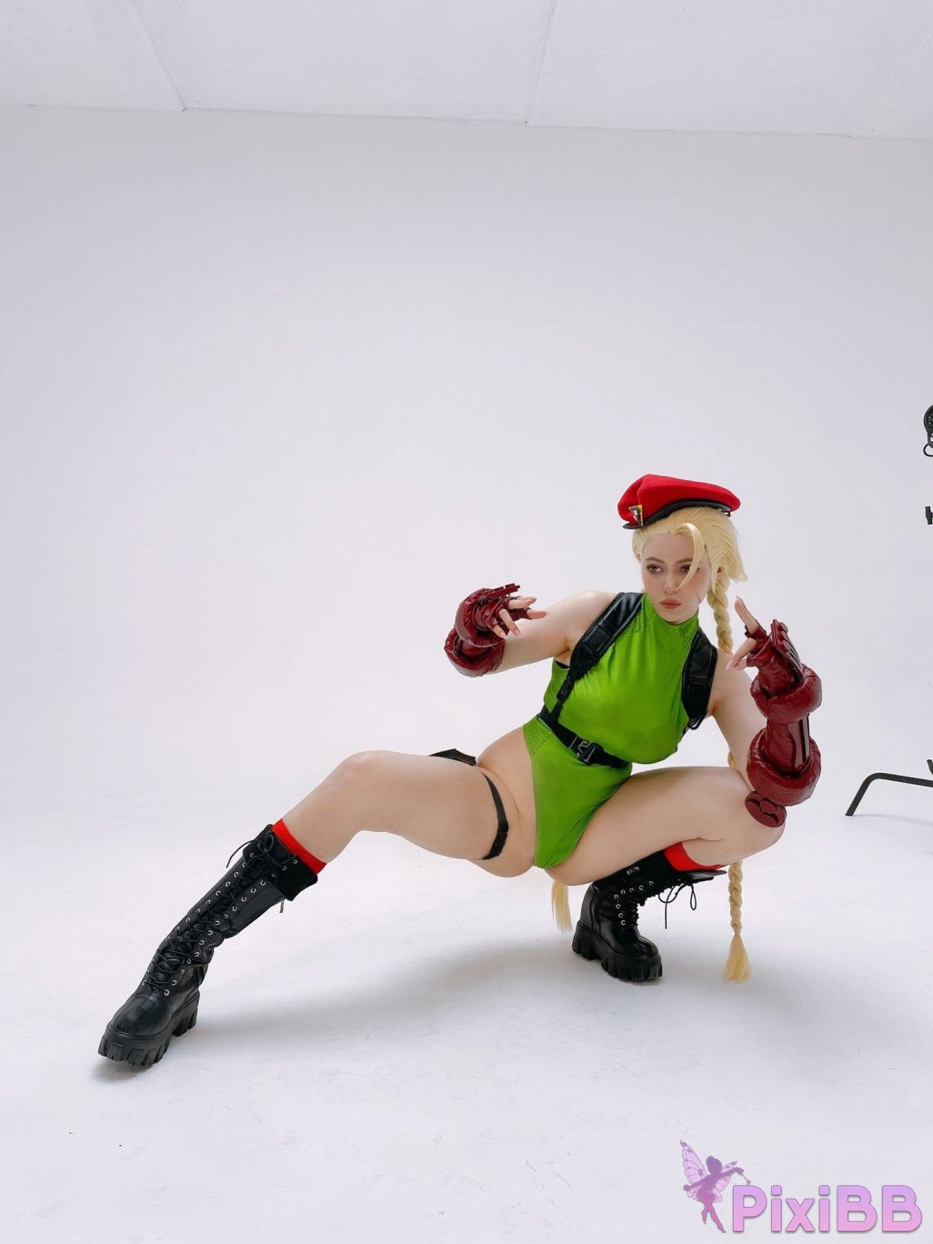 Alina Becker Cammy Street Fighter PixiBB.COM 065