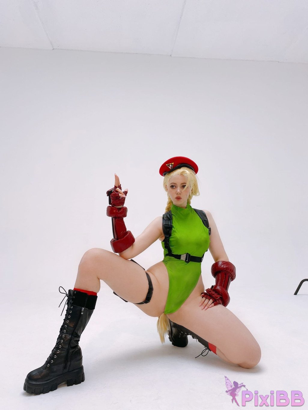 Alina Becker Cammy Street Fighter PixiBB.COM 069