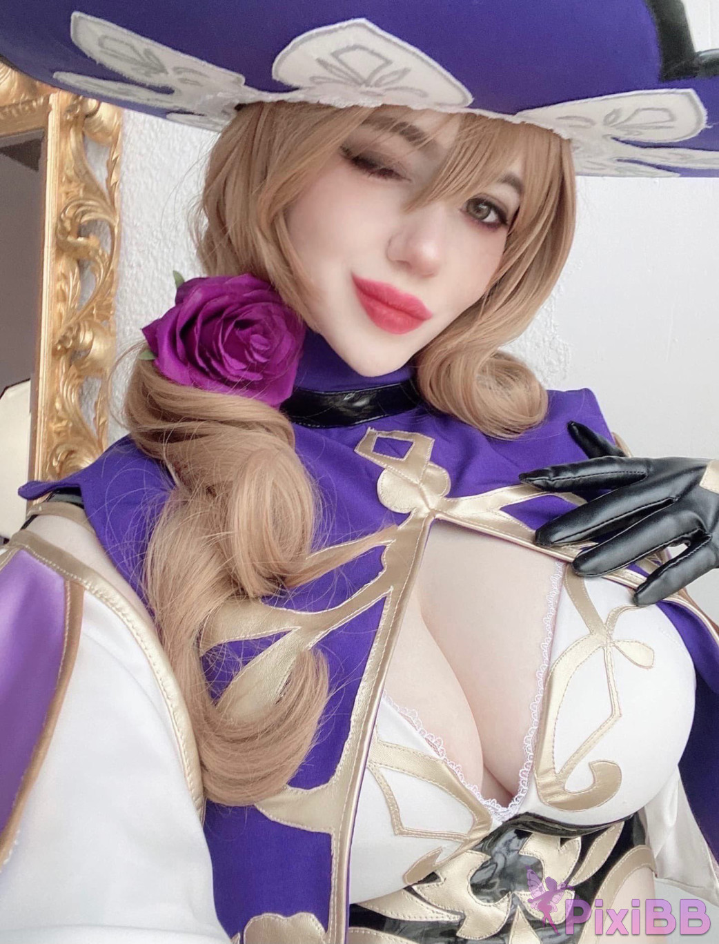 Alina Becker Vinnegal Lisa Minci Mona Megistus PixiBB.COM 012