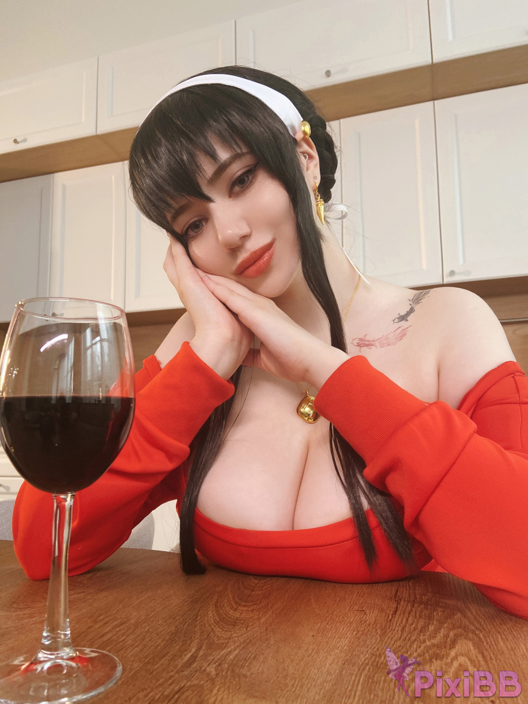 Alina Becker Yor Forger PixiBB.COM 021