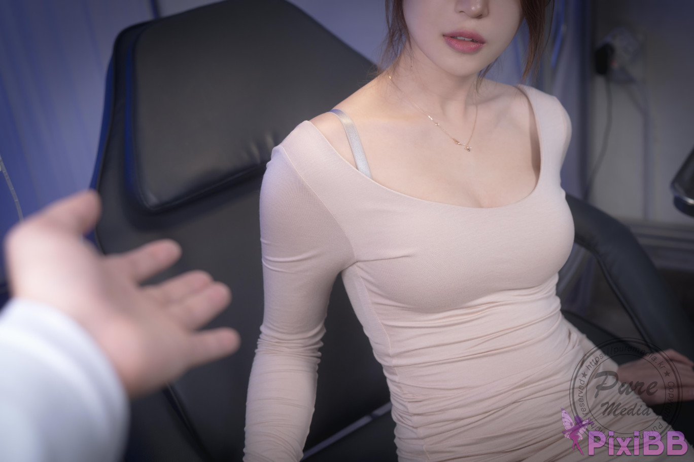 Pure Media Vol.269 Yeha Visit Suspicious Hospital PixiBB.COM 049