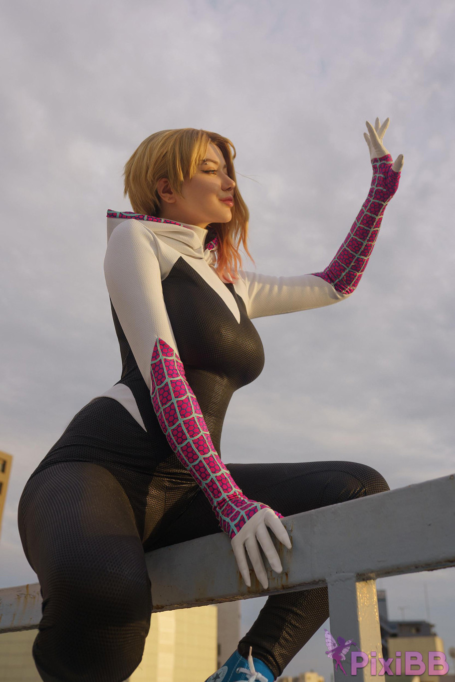 Alina Becker Spider Gwen Spider Man PixiBB.COM 002